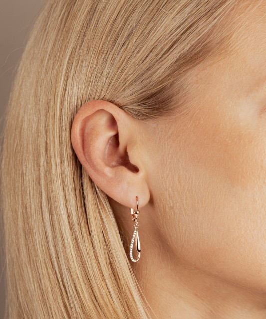 Золотые серьги с цирконами