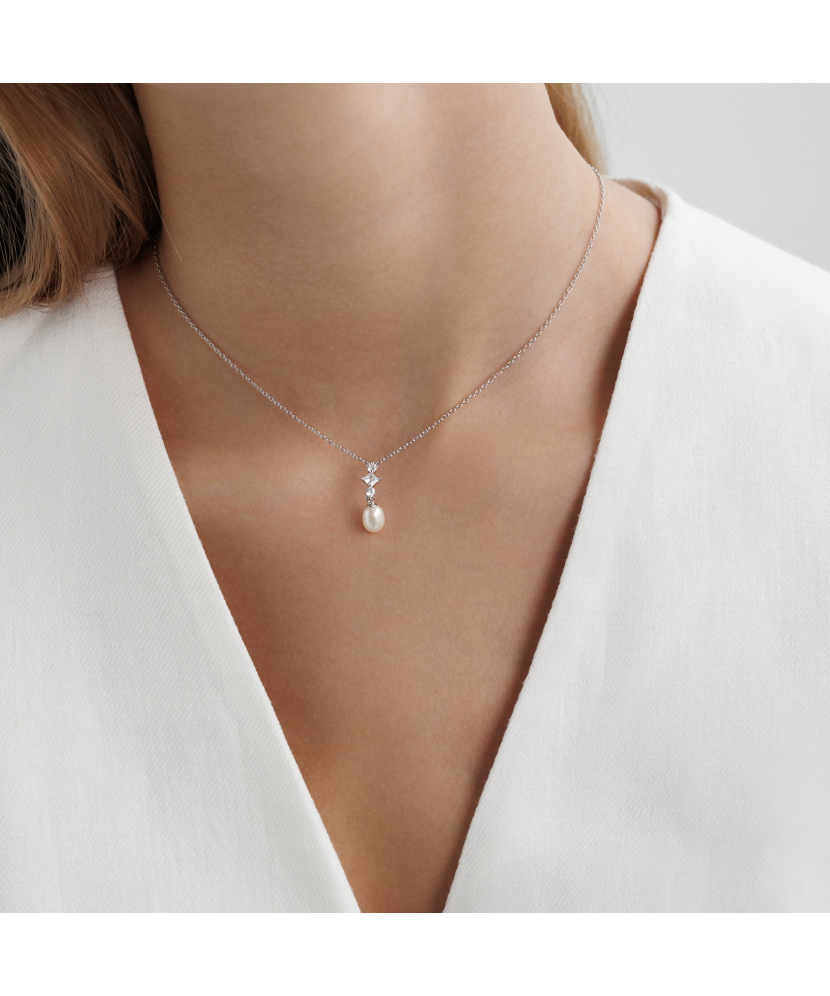 Hõbekett pärlist ripatsi ja tsirkoonidega