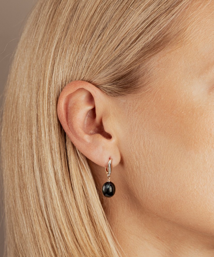 Kuldkõrvarõngad pärlitega