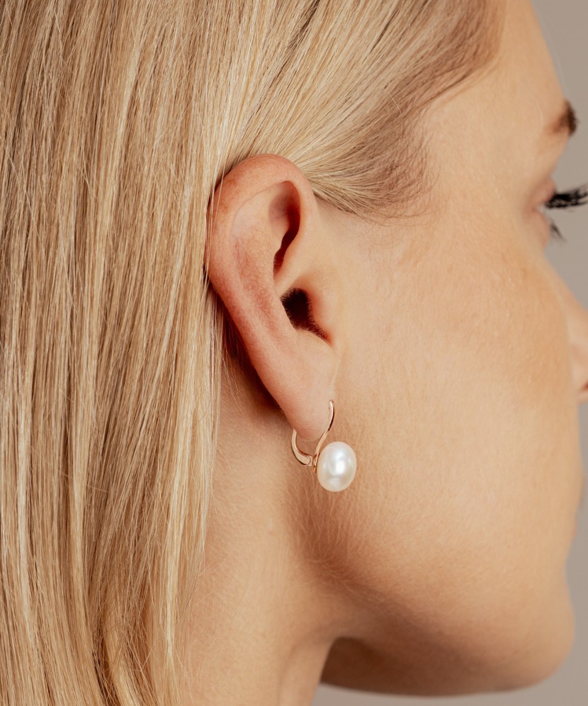 Kuldkõrvarõngad pärliga Goldinga SKG20490EL-W