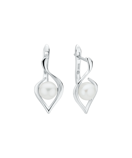 Hõbekõrvarõngad pärlitega