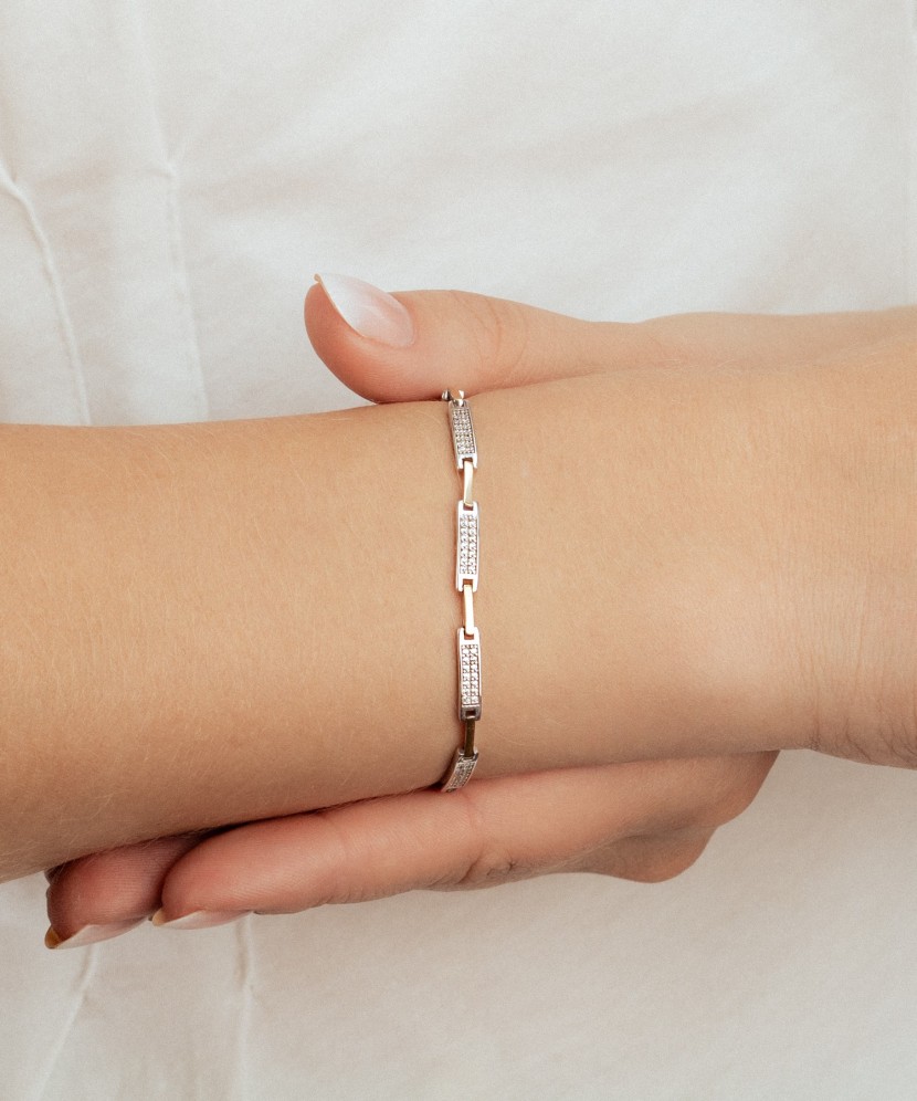 Hõbekäevõru tsirkoonidega kullatud