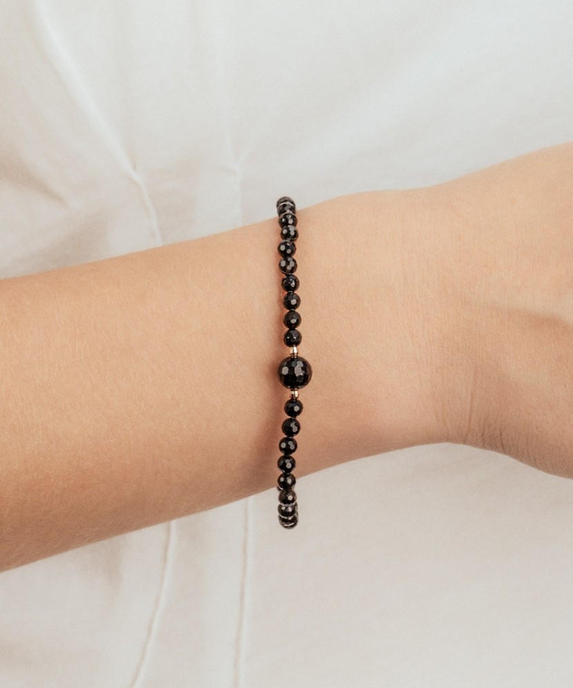 Oonüksi ja kullaga käevõru