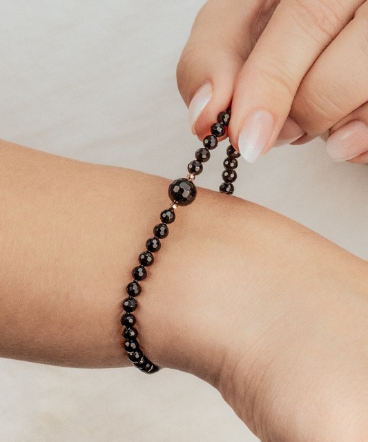 Oonüksi ja kullaga käevõru