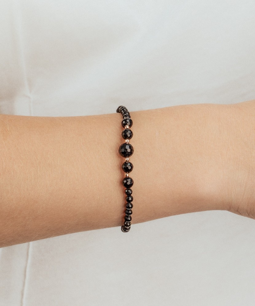 Oonüksi ja kullaga käevõru