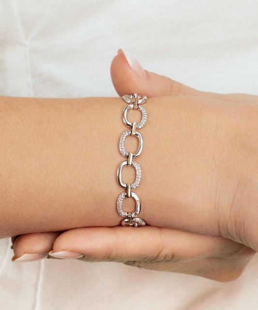 Hõbekäevõru tsirkoonidega kullatud