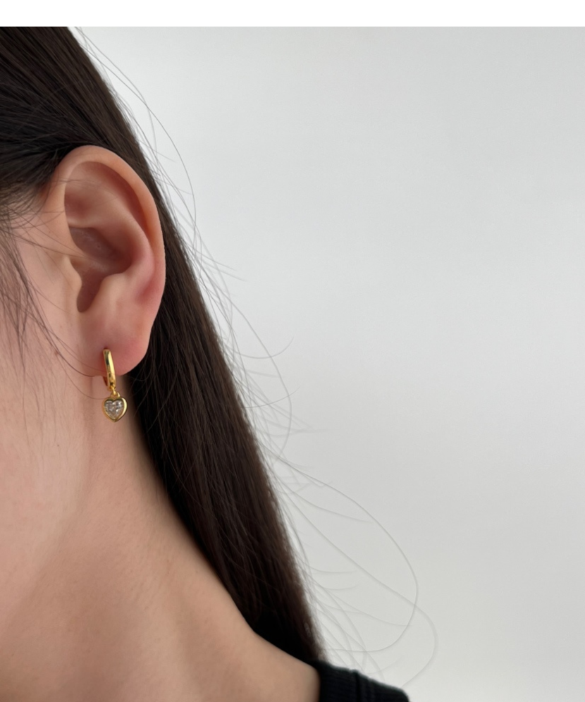 Kullatud hõbekõrvarõngad tsirkoonidega