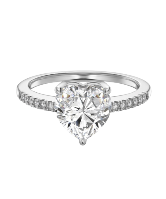 Серебряное кольцо с цирконами