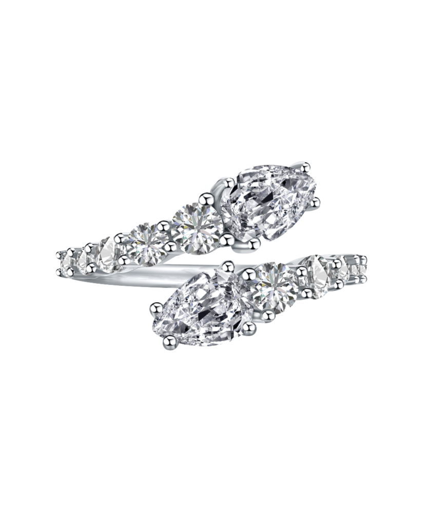 Серебряное кольцо с цирконами