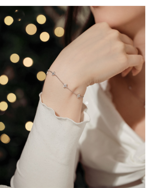 Hõbekäevõru tsirkoonidega