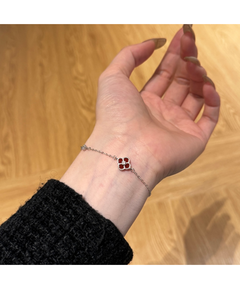 Серебряный браслет с цирконами и перламутром