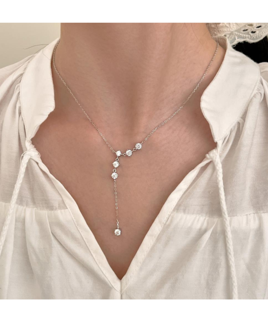 Серебряная цепочка с подвеской из циркона