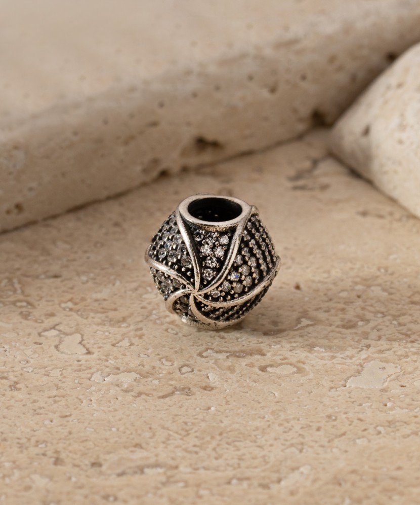 Позолоченная подвеска из серебра "Бочонок" с цирконами