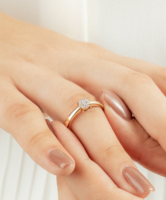 Kollasest Kullast Sõrmus Teemantide