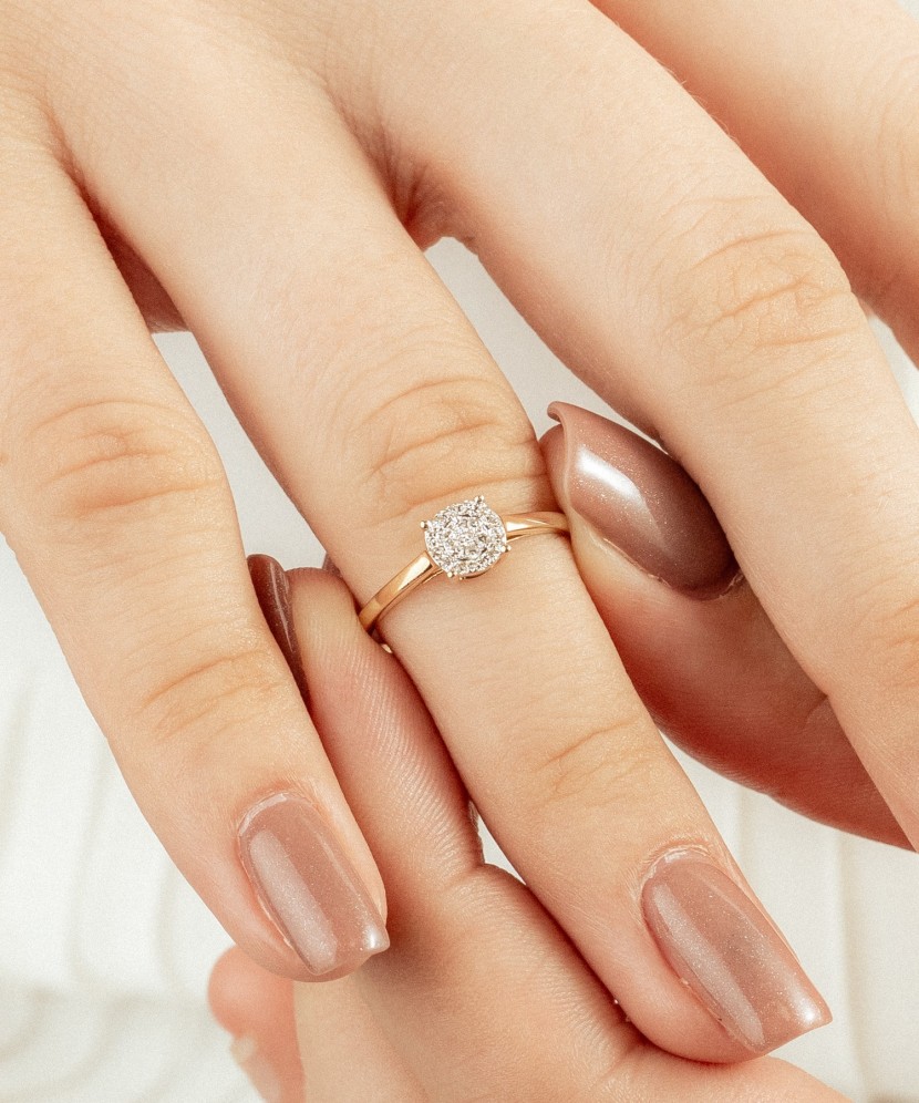 Kollasest Kullast Sõrmus Teemantide