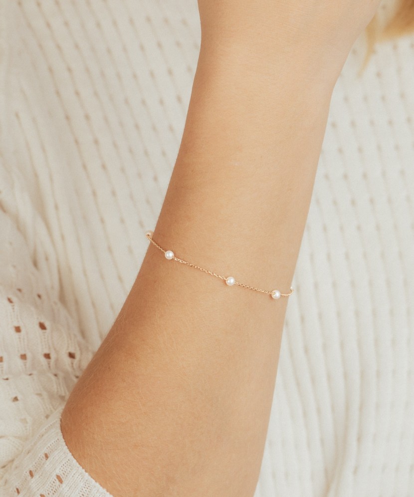 Kuldkäevõru pärlitega