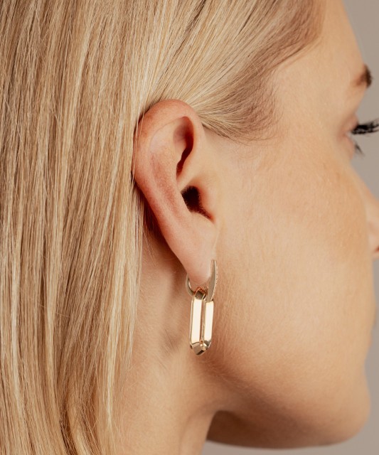 Золотые серьги с цирконами