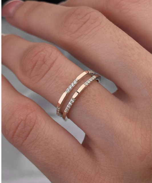 Hõbesõrmus kullatud tsirkoonidega