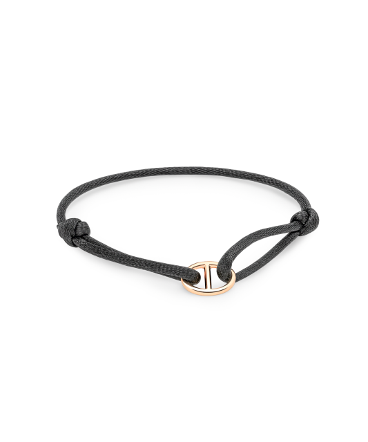 Браслет из черной нити с золотом