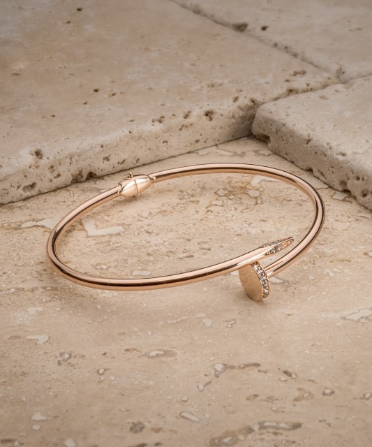 Kuldkäevõru tsirkoonidega