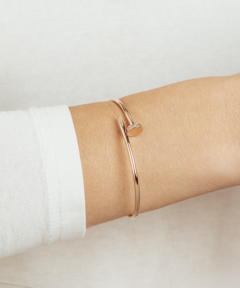 Золотой браслет с цирконами