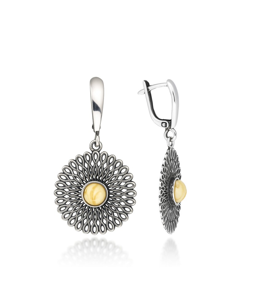 Hõbekõrvarõngad merevaiguga