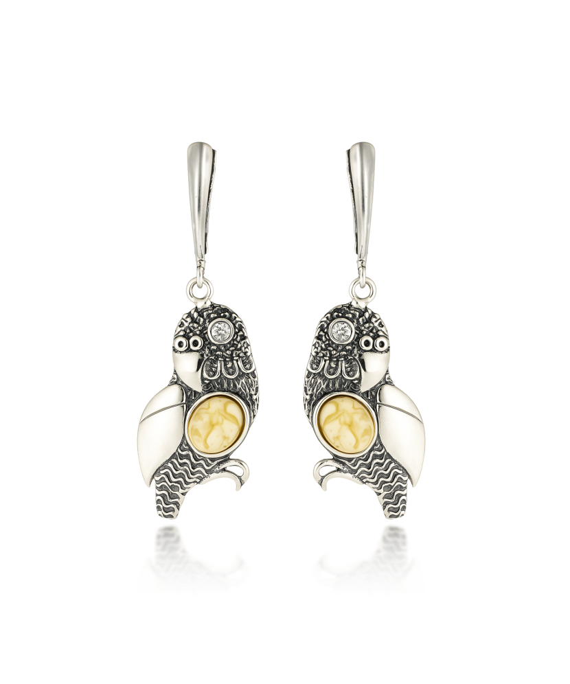 Hõbekõrvarõngad merevaiguga