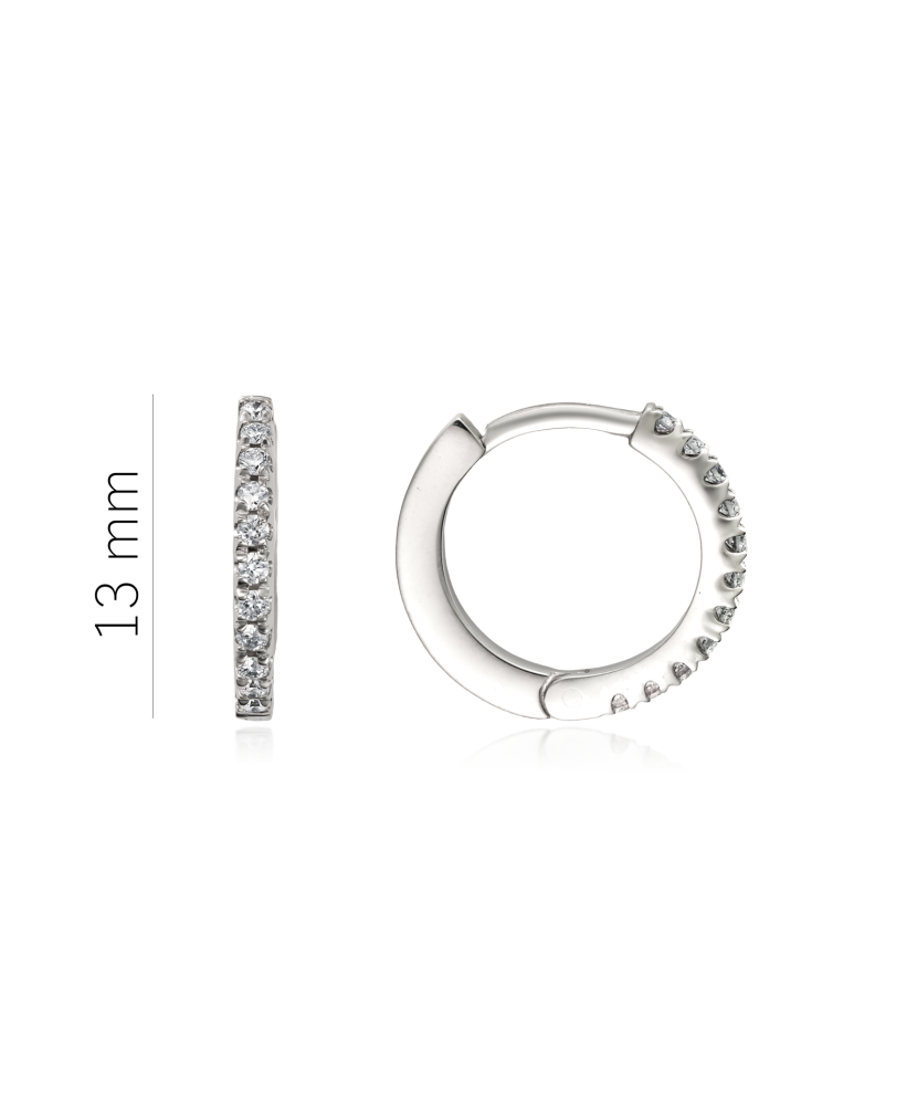 Valgest kullast kõrvarõngad briljantidega