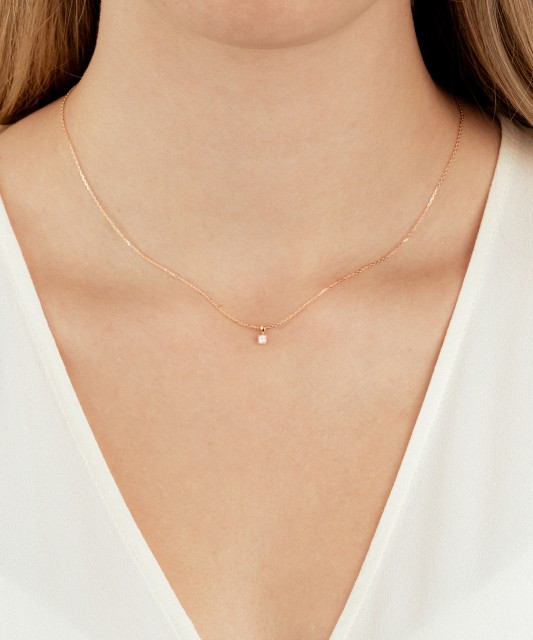 Kuldkett briljantripatsiga