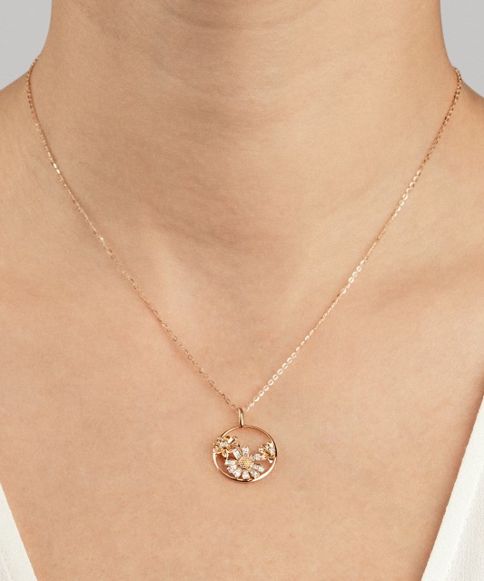 Подвеска из желтого золота с бриллиантами