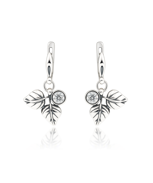 Hõbekõrvarõngad tsirkoonidega