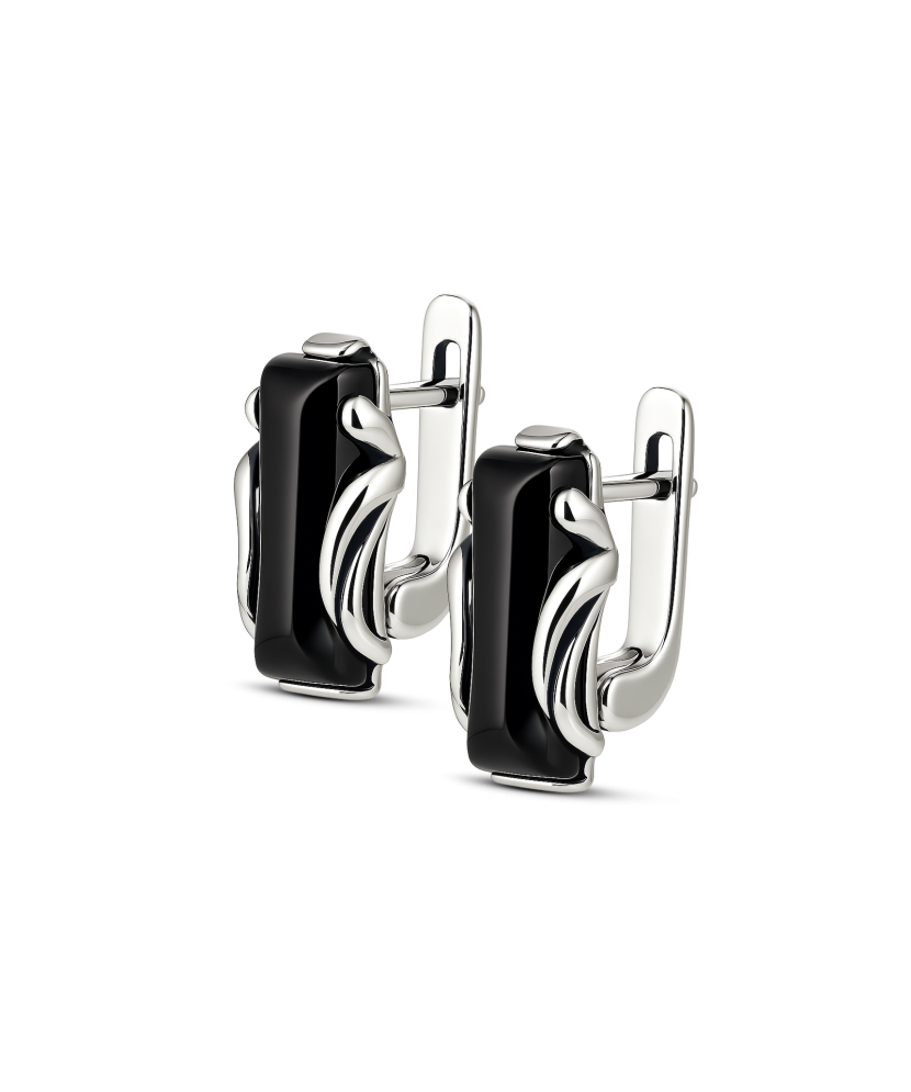 Hõbekõrvarõngad oonüksiga