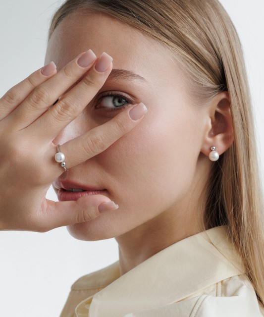 Серебряное кольцо с жемчугом