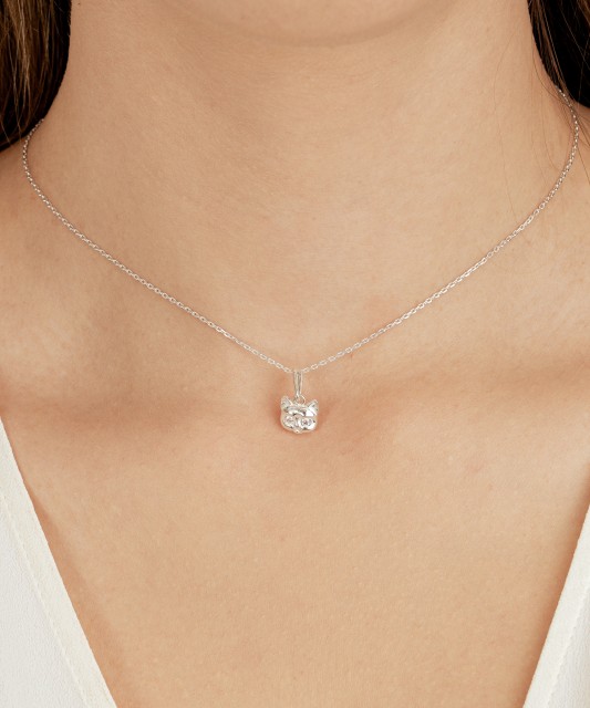 Hõberipats tsirkoonidega "Kass"