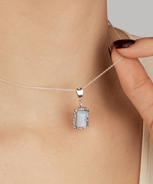 Hõbedane ripats kuupaelaga