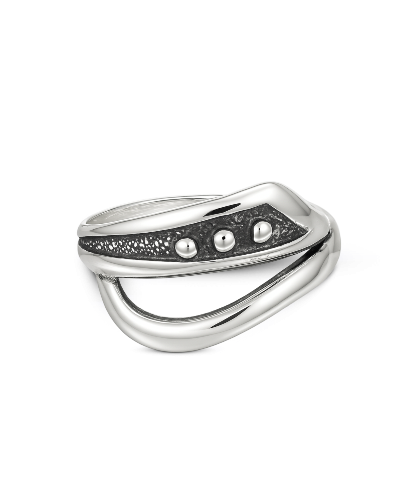 Серебряное кольцо