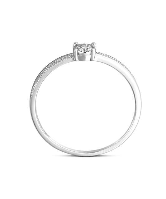 Valgest kullast sõrmus briljantidega