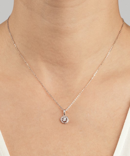 Valgest Kullast Ripats Teemantidega