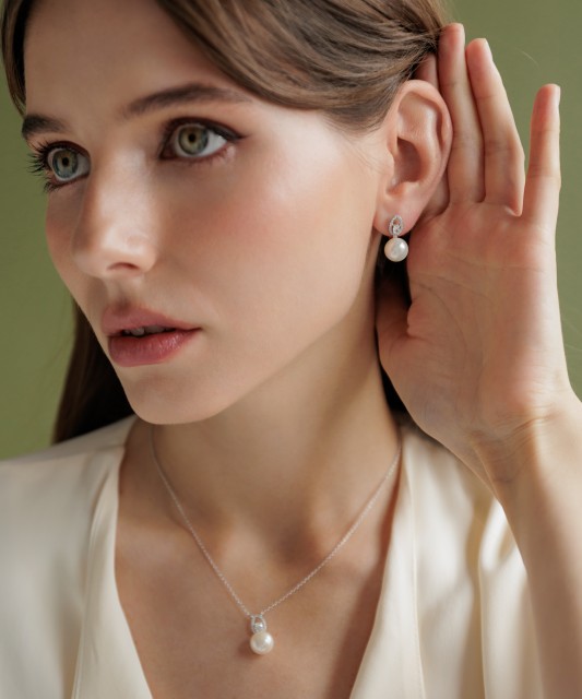 Hõbekõrvarõngad pärlite ja tsirkoonidega