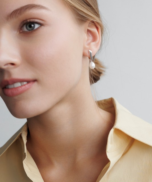 Hõbekõrvarõngad pärlitega