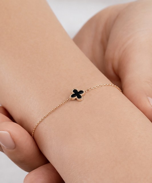 Kuldkäevõru oonüksitega