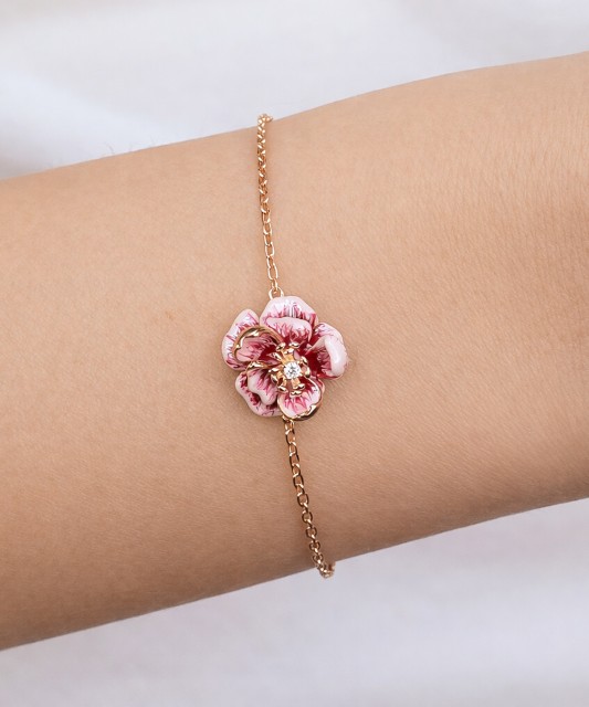 Kullatud hõbedast käevõru emailiga