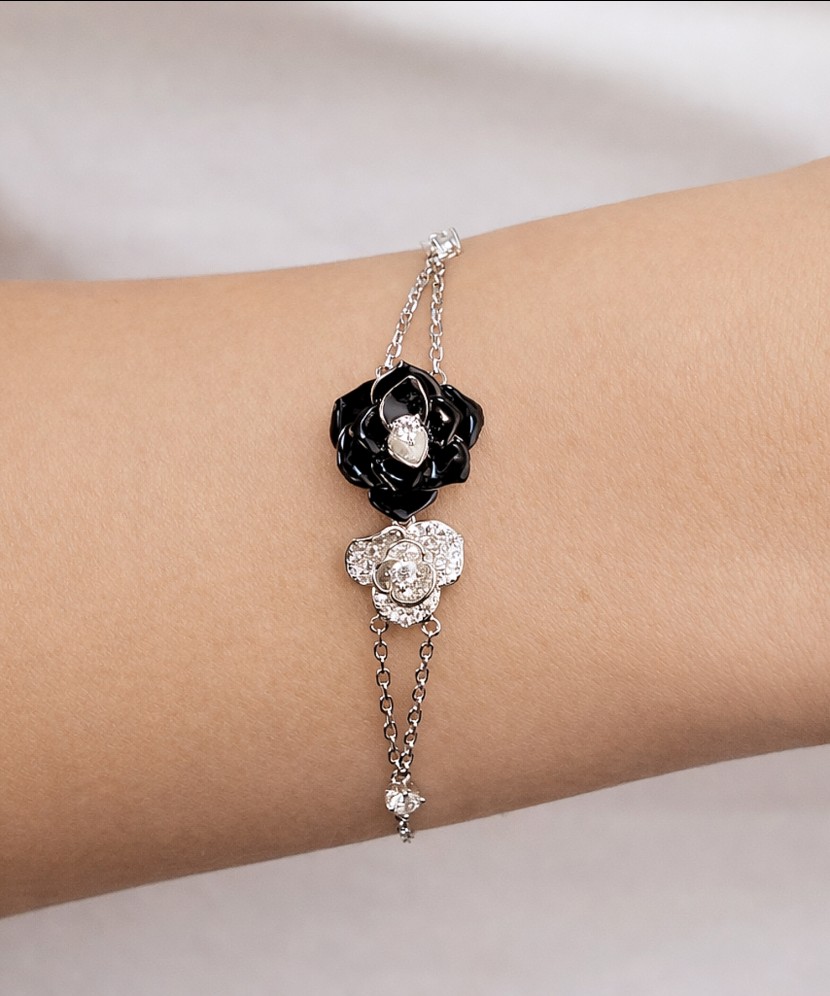 Hõbekäevõru emailiga