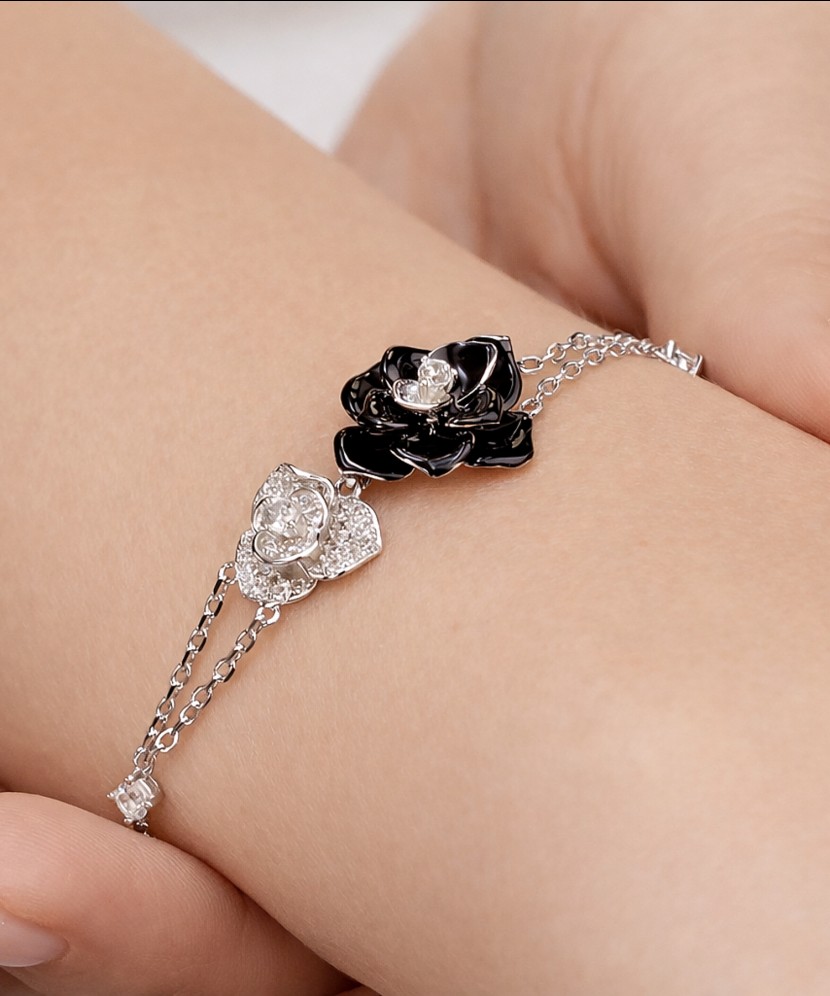 Hõbekäevõru emailiga