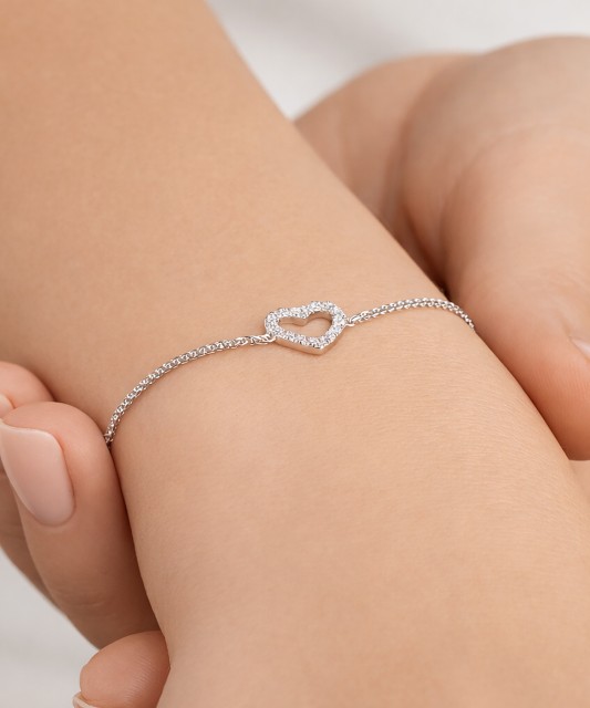 Hõbekäevõru tsirkoonidega