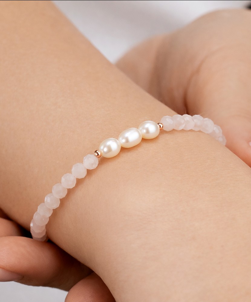 Käevõru roosakvartside ja kullatud hõbedaga