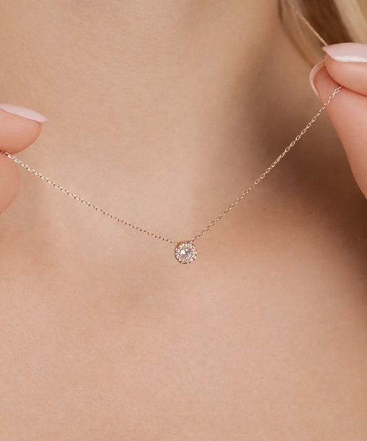 Kuldkett tsirkoonist ripatsiga