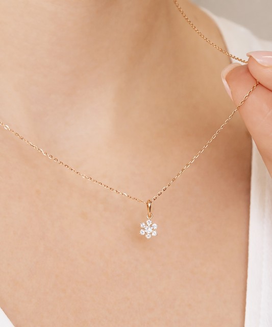 Kuldripats tsirkoonidega