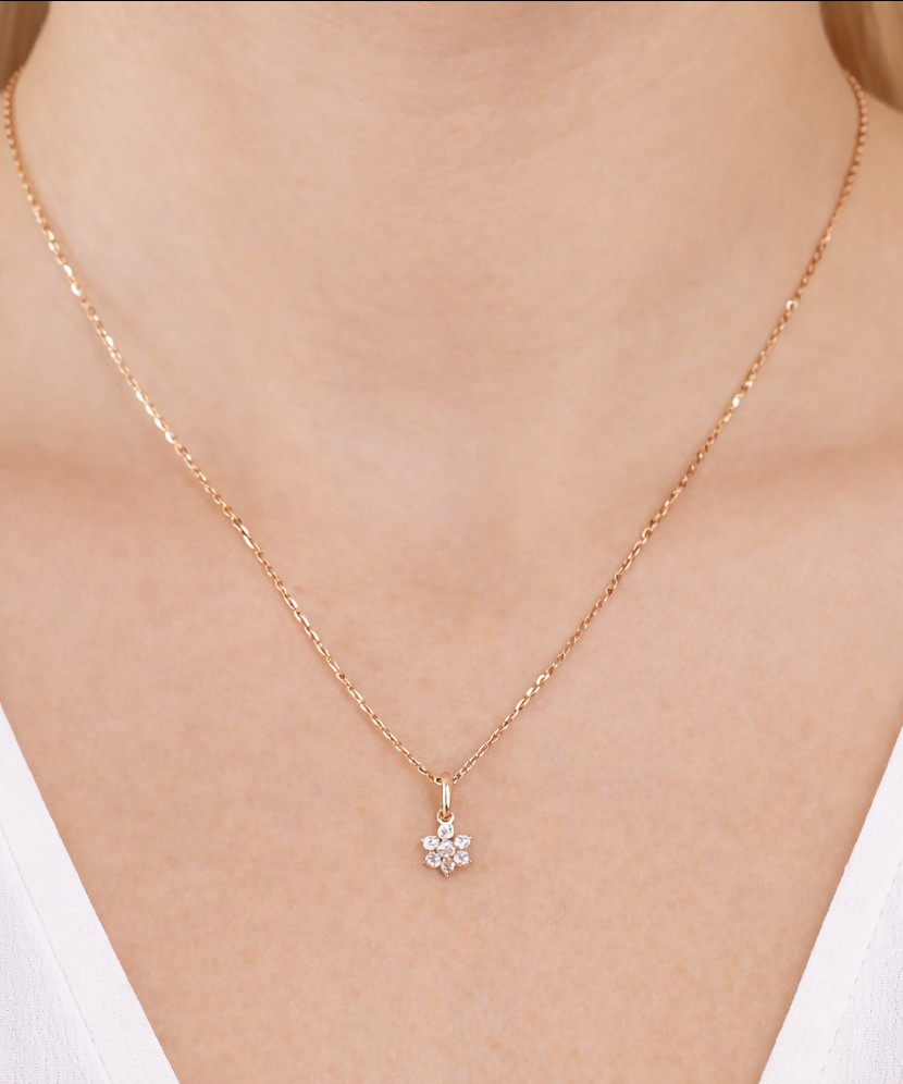 Kuldripats tsirkoonidega