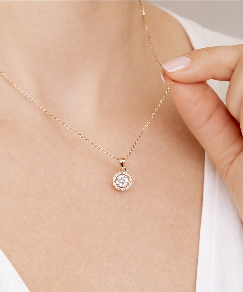 Kuldripats tsirkoonidega